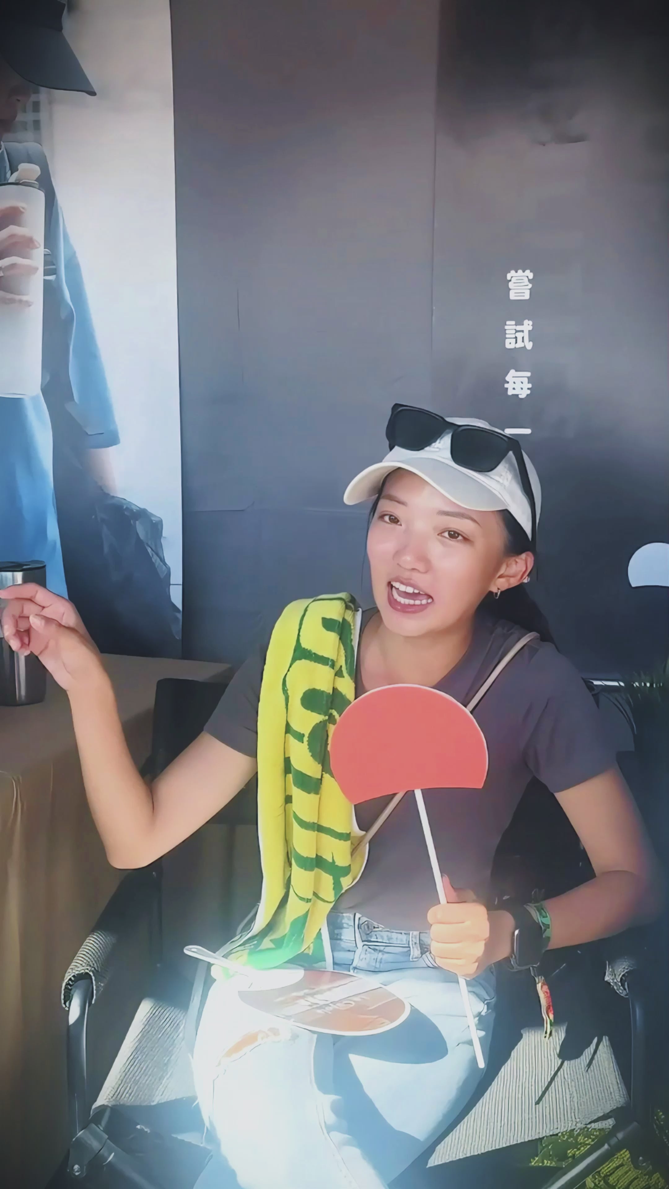 載入影片:
